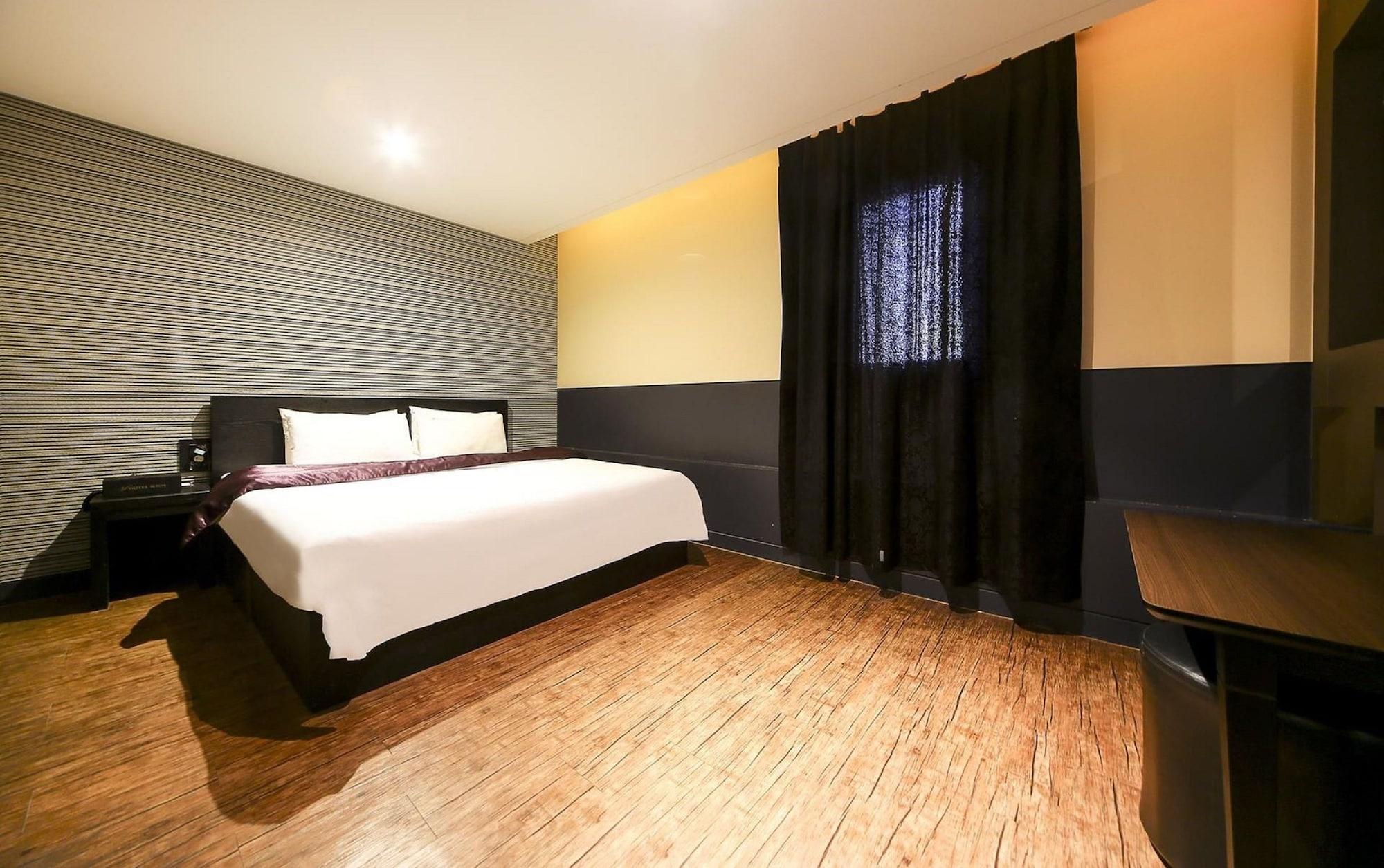 Hotel Pavia Bucheon Esterno foto