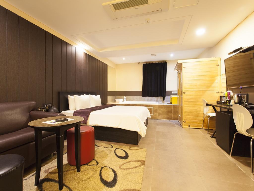 Hotel Pavia Bucheon Esterno foto